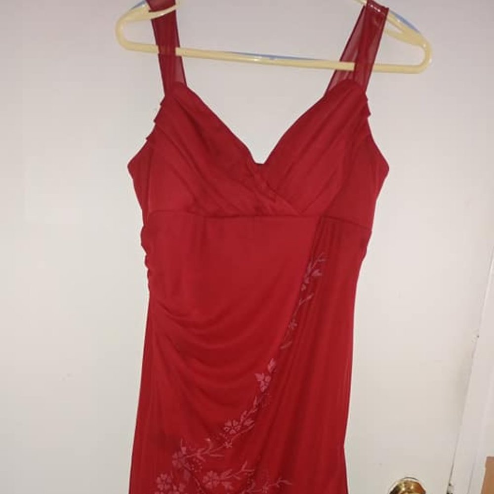 DRESS